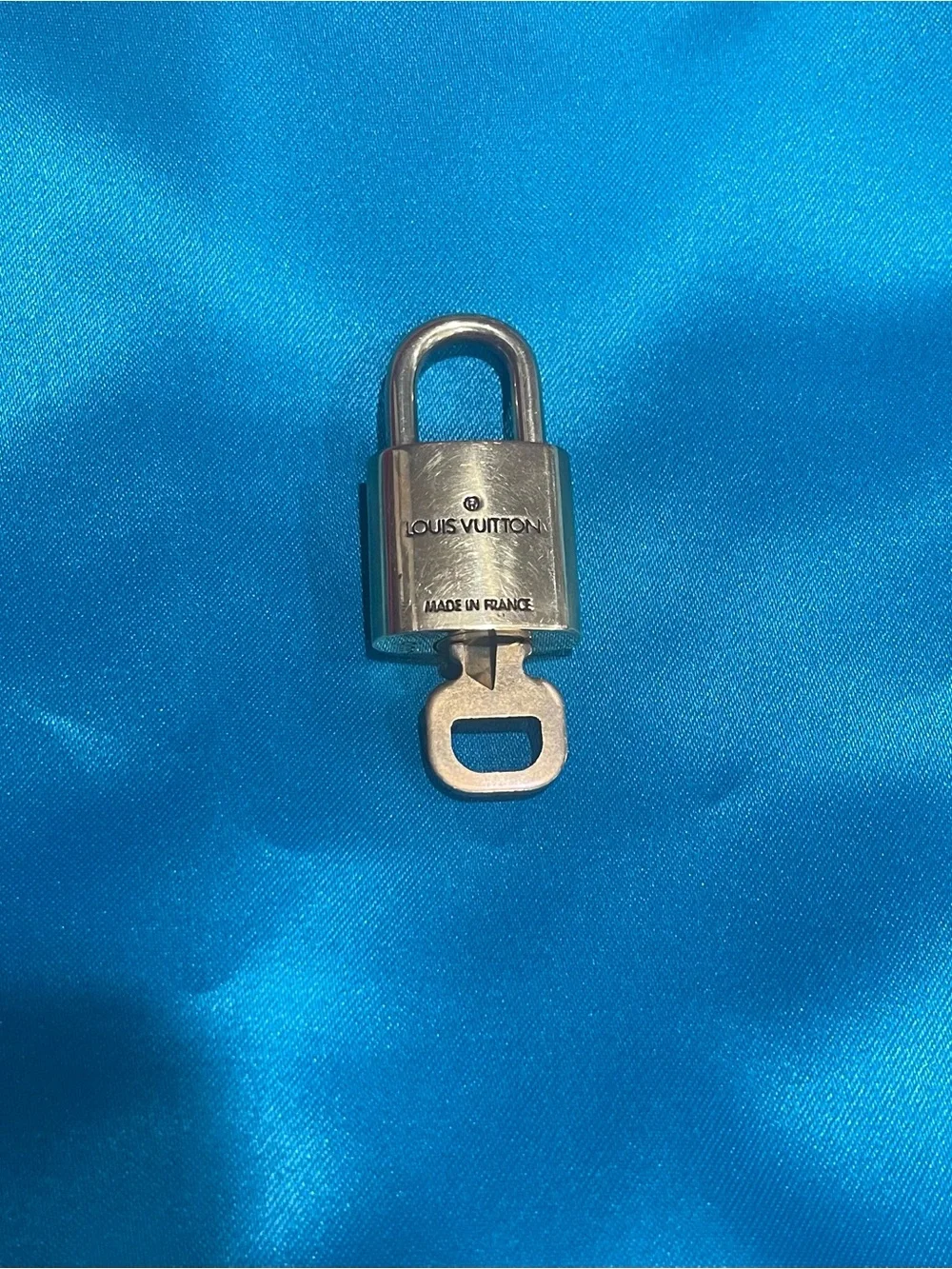 Louis Vuitton authentic louis